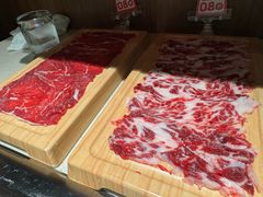 -海底捞火锅鲜切牛肉主题店(长寿路店)