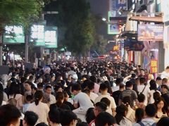 -黄兴南路步行商业街