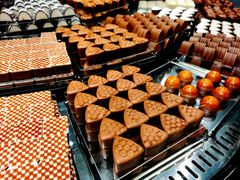 -Laderach 莱德拉(上海环贸iapm店)