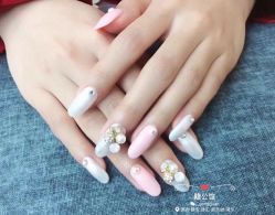 -睫乐园•睫公馆•美睫美甲沙龙