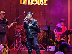 -TZ House音乐现场(来福士中心店)