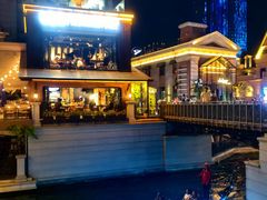 -LENBACH兰巴赫西餐啤酒坊(大连东港店)