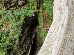 -龙水峡地缝景区