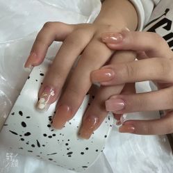 -爱纶美·美甲美睫半永久