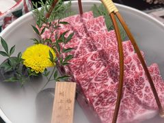 -山川小町·极番烧肉(新地假日广场店)