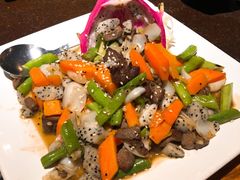 火龙果百合炒牛柳-上楼私房菜(院士路店)