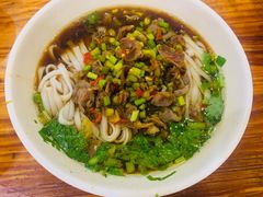 酸辣鸡杂粉-肆姐面粉馆(坡子街店)