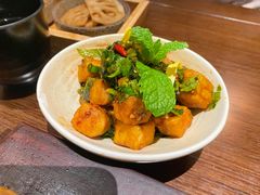 -银米·云南传统过桥米线(双廊黑金冠店)