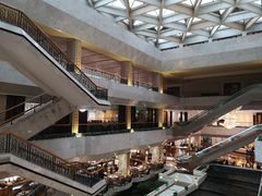 -广东大厦酒店(广州北京路步行街纪念堂地铁站店)