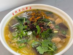-文山荷鲜居(翠湖店)