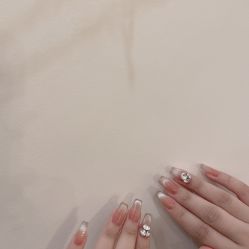 -Fanni美甲美睫皮肤管理
