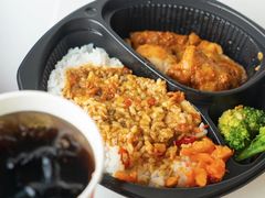 秘制香辣肉酱烤鸡腿饭-肯德基(坑梓店)