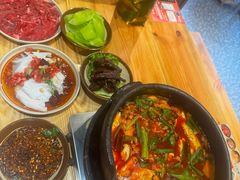 -黔二妞地摊火锅(龙华清湖店)