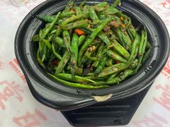 -堂瓦里·33年传统赣菜(第一街区店)