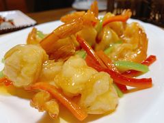 炸烹糖醋虾-东来菜馆•手抓海鲜家常菜•海鲜锅贴(鸽子窝店)