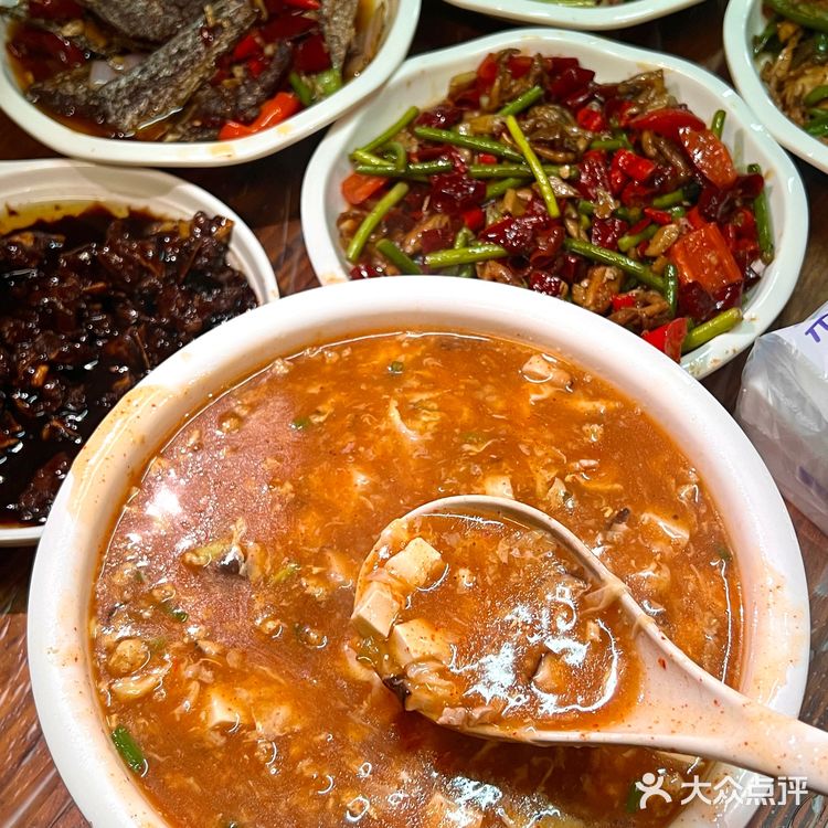 南昌！藏在居民楼烧菜馆！本地人带路才吃上！