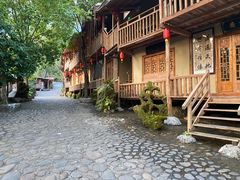 -天门沟九州驿站树上汤泉