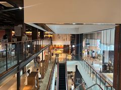 -半山书局(新世纪商城店)
