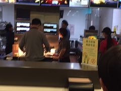 -麦当劳(田林好又多店)