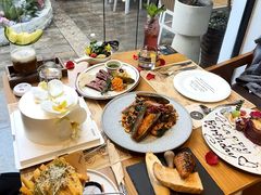 -Mark&Mars Restaurant