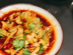 -川流不息·地道川菜·小龙虾(松东路店)