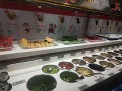 自助调料区-海底捞火锅鲜切牛肉主题店(长寿路店)
