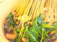 冷锅串串-拈签一笑黄牛肉辣卤串串