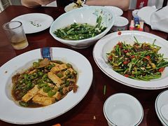 -湖南人家湘菜馆(镇江路店)