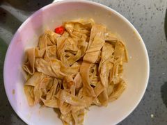 -多嘴超级肉蟹煲(欧亚卖场店)