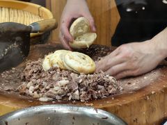-闫家驴肉火烧(五四店)
