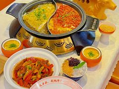 -阿瓦山寨·湘菜现炒·剁椒鱼头王(咸阳总店)