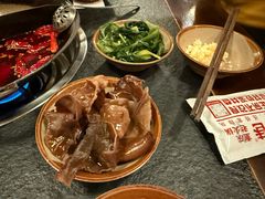 -渝井巷重庆老火锅(沈阳吉祥店)