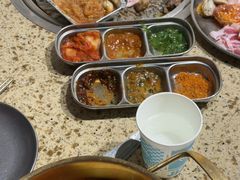 -姜胖胖韩式自助烤肉(光明万达店)
