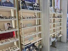 -世纪大明眼镜·林德伯格·蔡司官方授权店(武昌旗舰店)
