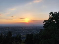 -鬼笑石后山停车场