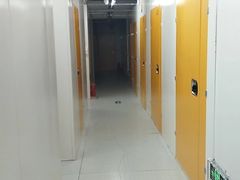 -安东易迷你自助仓储寄存仓库(顾戴路店)