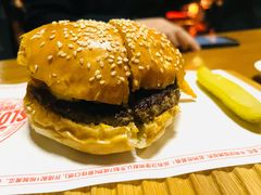薯条汉堡-悠航SLOWBOAT(三里屯店)