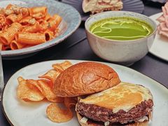 -潮一不贰·法式甜品·生日蛋糕·西式简餐(外滩店)