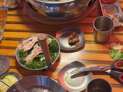 -叽叽扎扎烤肉场(生态城万达店)