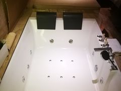 -永恒朗悦酒店(广西大学地铁站大学东路万达广场店)