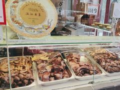 -老鼎万春卤菜(五代传承创始老店)