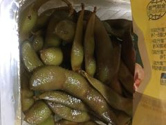 -周黑鸭(郑州中原区华山路中原万达沃尔玛店)