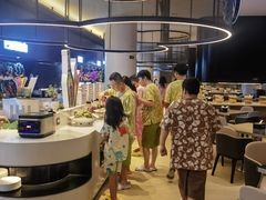 -涨巢·潮玩水疗局