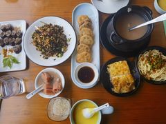 -莲餐厅·湖北菜·潜江小龙虾店(愚园路店)