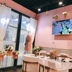 -花系美·美甲美睫精品店