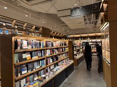 -茑屋书店(天目里店)