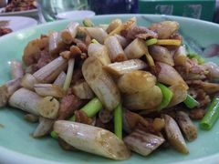 -湖南人家湘菜馆(镇江路店)
