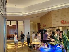 -亚龙湾希尔顿自助餐厅·海鲜·烧烤·沙滩BBQ·现场乐队