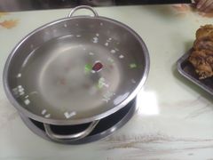 -荣吉招牌自助骨头锅(顾乡店)