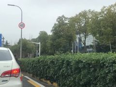-奔驰上海利星(七宝店)